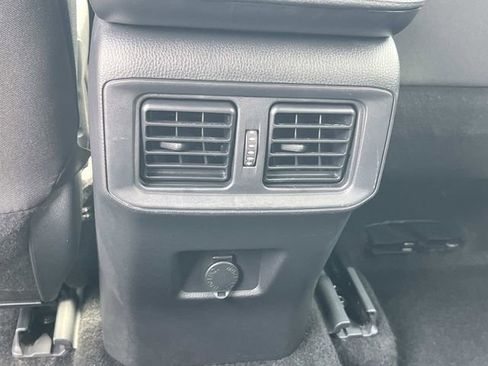 Used 2024 Toyota RAV4 LE AWD/4WD image 21
