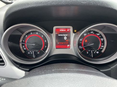 Used 2015 Dodge Journey SXT w/ Flexible Seating Group image 23