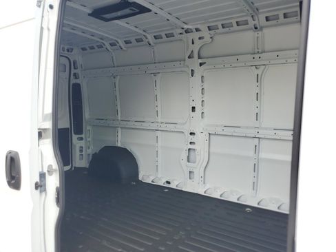 New 2025 RAM ProMaster 2500 w/ Convenience Group image 26