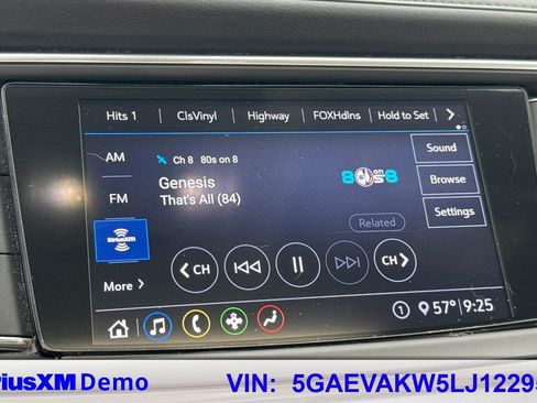 Used 2020 Buick Enclave Essence image 25