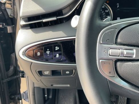 Used 2023 Genesis GV70 2.5T w/ Advanced Package AWD/4WD image 18