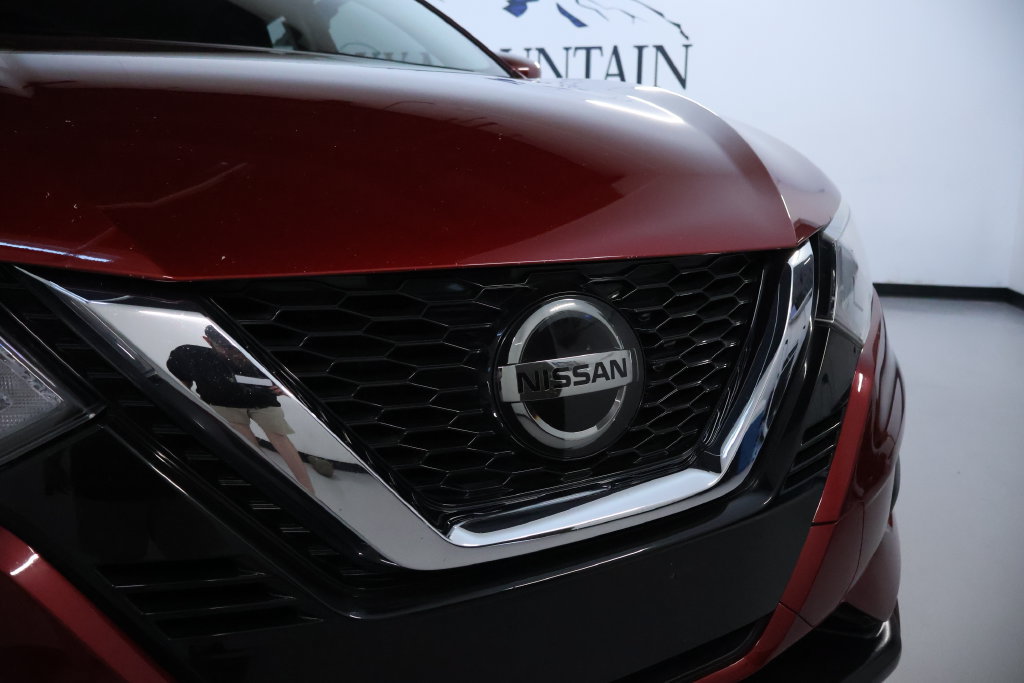 Used 2020 Nissan Rogue Sport S FWD image 9