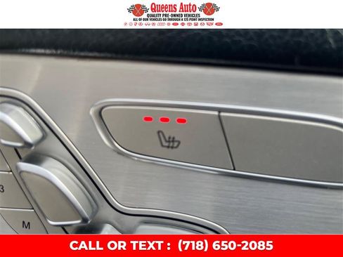 Used 2019 Mercedes-Benz GLC 300 4MATIC w/ Premium Package image 44