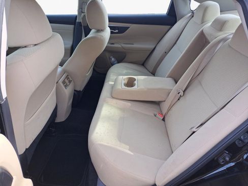 Used 2015 Nissan Altima 2.5 SV w/ Convenience Package image 14
