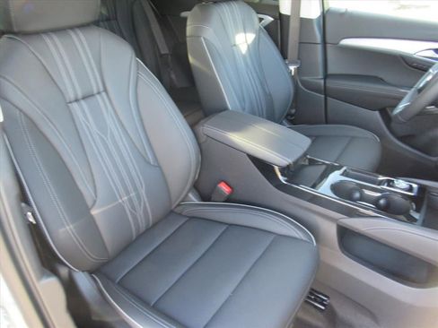 New 2026 Buick Envision Avenir image 9