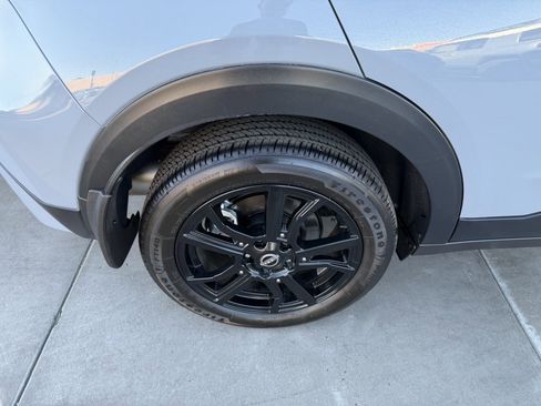 Used 2024 Nissan Kicks SR w/ SR Premium Package image 15