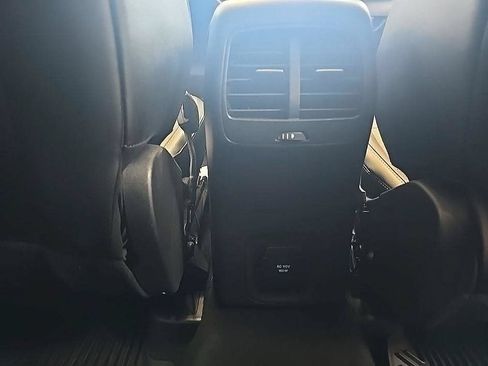 Used 2020 Ford Escape Titanium AWD/4WD image 39