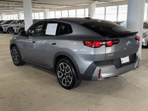 Used 2025 BMW X2 xDrive28i AWD/4WD image 6