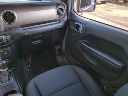 Used 2020 Jeep Gladiator Sport w/ Quick Order Package 24S AWD/4WD image 17