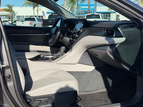 Used 2024 Toyota Camry SE FWD image 19