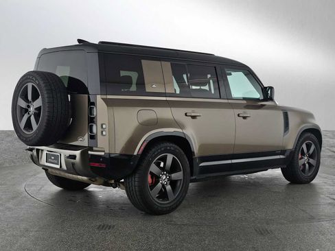 Used 2020 Land Rover Defender 110 X AWD/4WD image 4