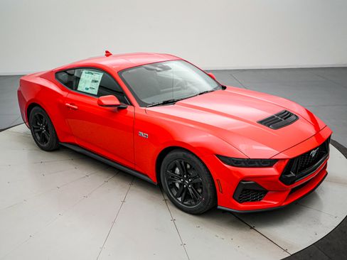 New 2026 Ford Mustang GT image 2