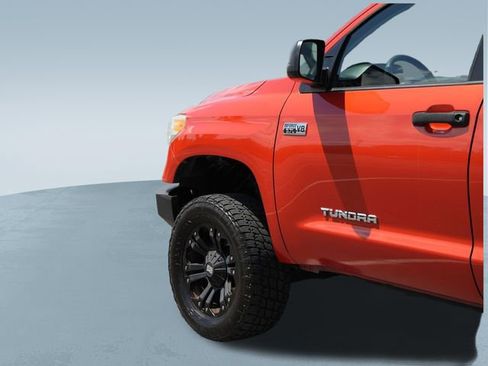 Used 2016 Toyota Tundra SR5 w/ TRD Off Road Package AWD/4WD image 34