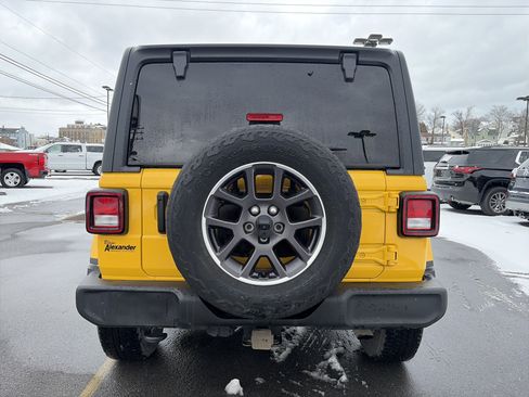 Used 2021 Jeep Wrangler Unlimited Sport image 4