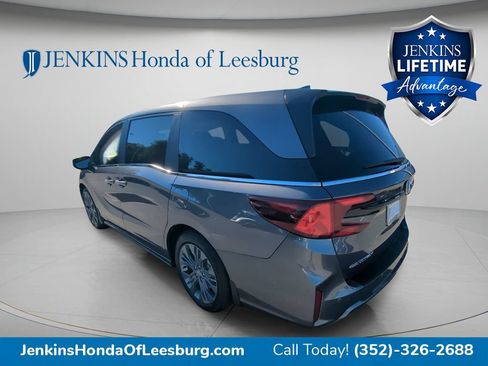 New 2026 Honda Odyssey Touring image 6