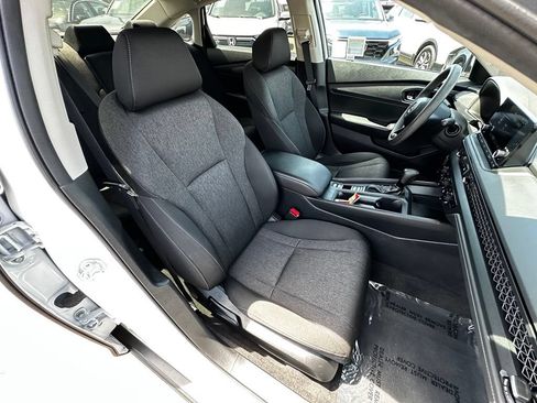 Used 2023 Honda Accord EX image 13