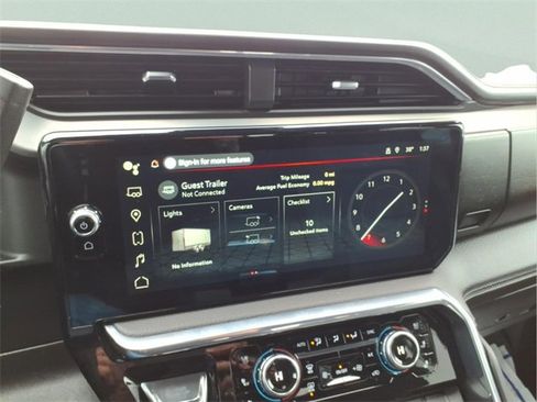 Used 2024 GMC Sierra 2500 Denali w/ Denali Reserve Package image 18