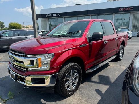 Used 2018 Ford F150 XLT w/ Equipment Group 302A Luxury AWD/4WD image 3