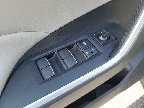 Certified 2022 Toyota RAV4 XLE Premium AWD/4WD image 18