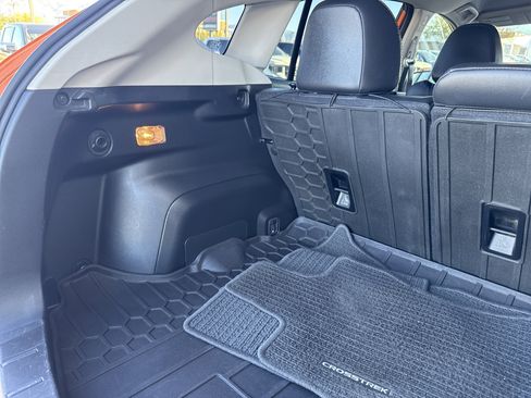 Used 2018 Subaru Crosstrek 2.0i Limited w/ Popular Package #2 image 14