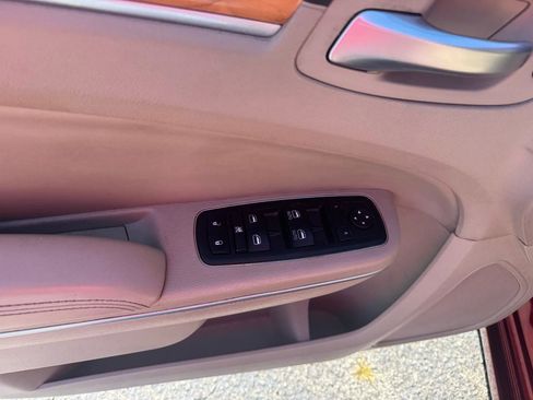 Used 2014 Chrysler 300 C image 15