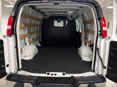 Used 2024 Chevrolet Express 2500 w/ Driver Convenience Package image 20