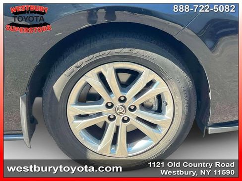 Used 2022 Toyota Sienna XSE w/ XSE Plus Package AWD/4WD image 14