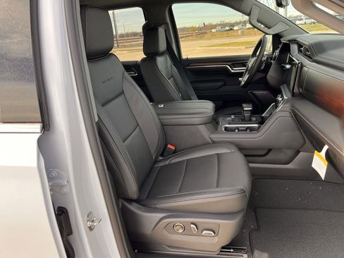 New 2026 GMC Sierra 1500 Denali w/ Denali Reserve Package image 22