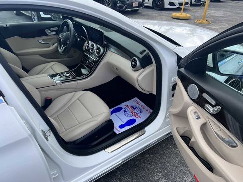 Used 2021 Mercedes-Benz C 300 Sedan image 11