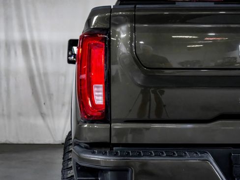 Used 2022 GMC Sierra 3500 SLT w/ Texas SLT Premium Package AWD/4WD image 41