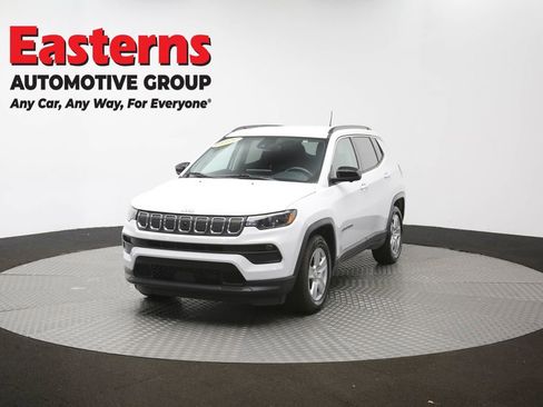 Used 2022 Jeep Compass Latitude w/ Convenience Group FWD image 54