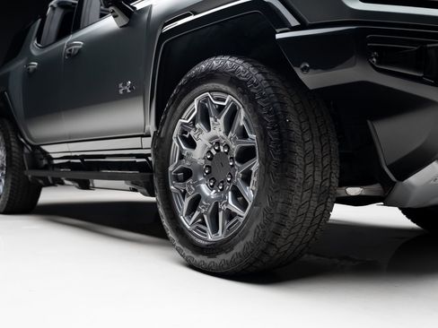 Used 2024 GMC Hummer EV 3X AWD/4WD image 80