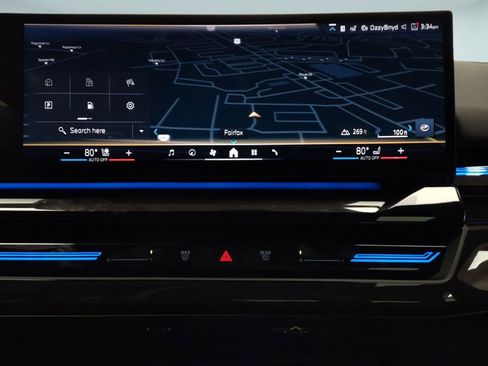 New 2026 BMW 530i xDrive w/ M Sport Package AWD/4WD image 24