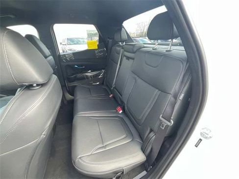 New 2025 Hyundai Santa Cruz SEL image 5