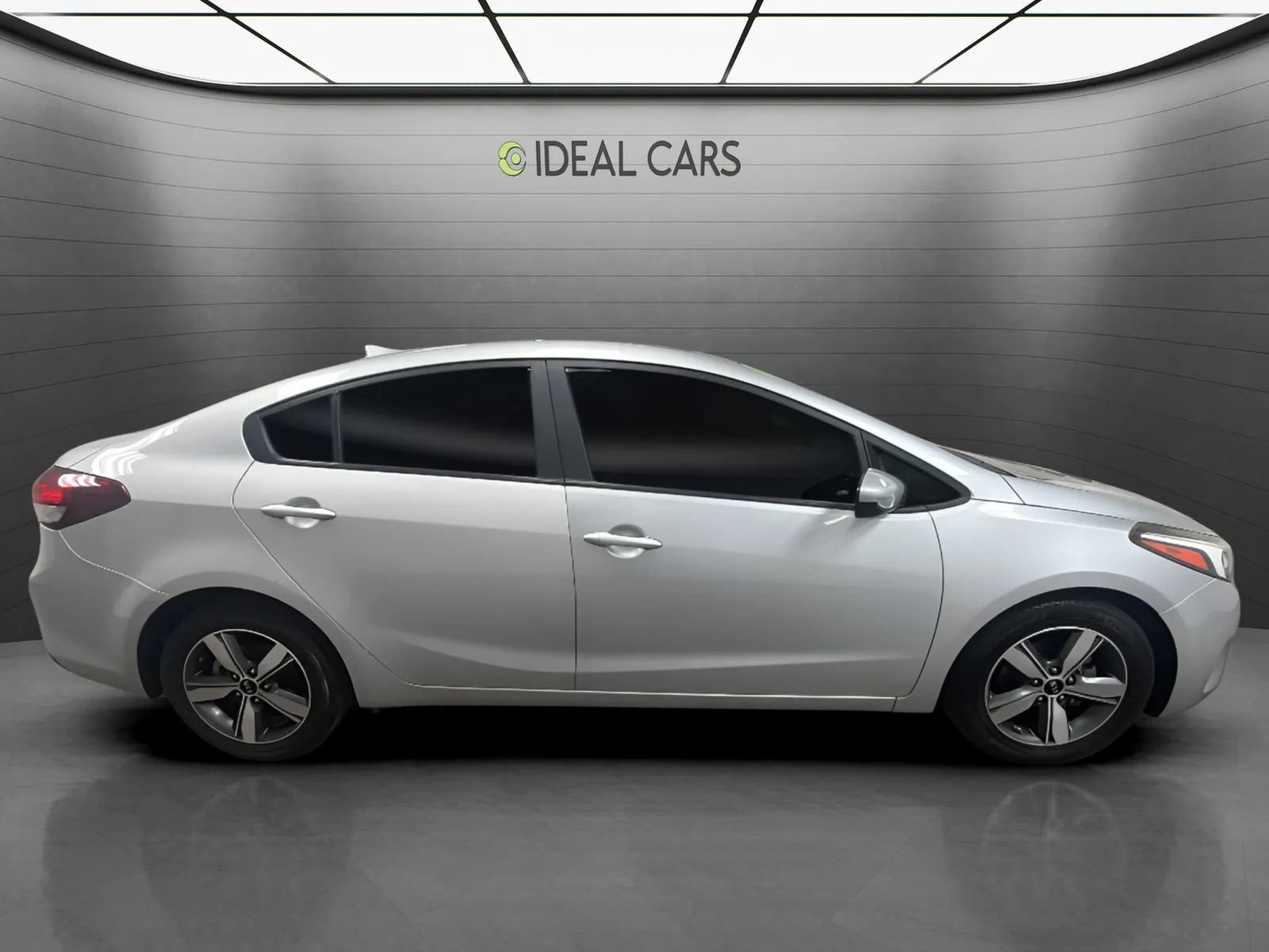 Used 2018 Kia Forte LX w/ LX Popular Package FWD image 4