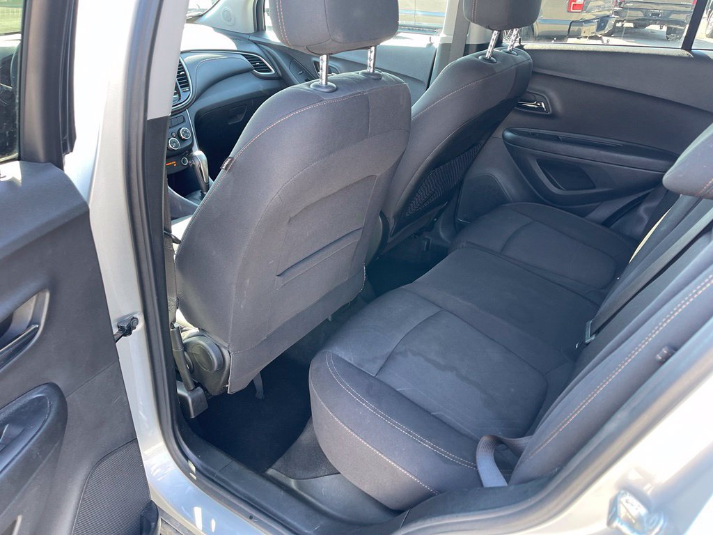 Used 2019 Chevrolet Trax LT FWD image 15