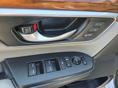 Used 2021 Honda CR-V Touring image 18