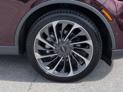 Certified 2020 Lincoln Aviator Reserve w/ Equipment Group 202A AWD/4WD image 11