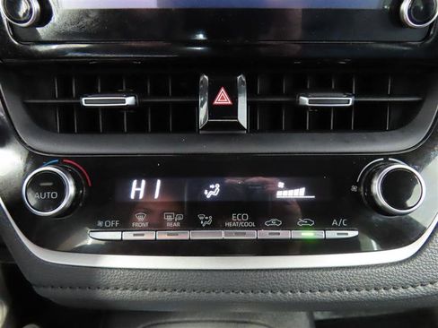 Used 2020 Toyota Corolla SE FWD image 24