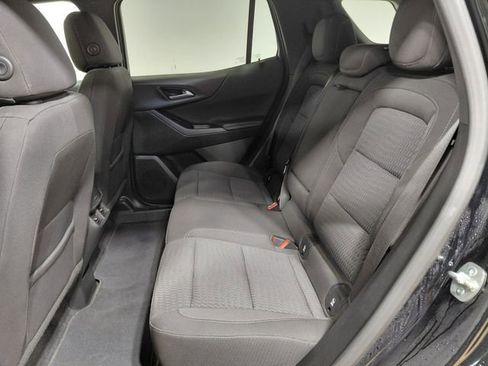 Used 2025 Chevrolet Equinox LT image 37