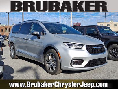 New 2026 Chrysler Pacifica Pinnacle