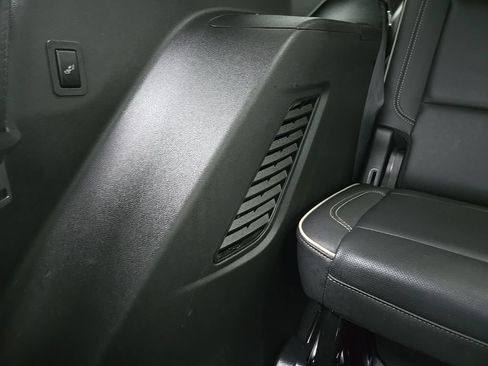 Used 2024 Chevrolet Tahoe Premier AWD/4WD image 89