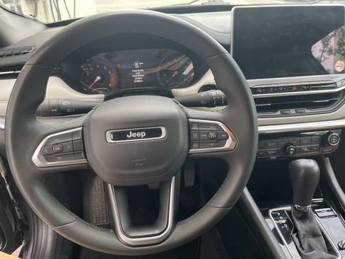 Used 2024 Jeep Compass Limited AWD/4WD image 4