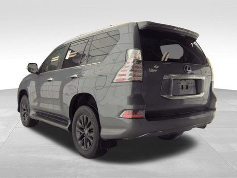 Used 2023 Lexus GX 460 Premium w/ Premium Plus Package image 2