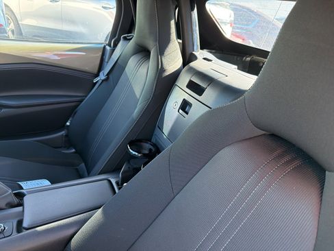 Used 2023 MAZDA MX-5 Miata Club w/ Weather Package image 9