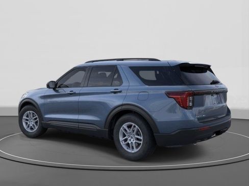 New 2026 Ford Explorer Active RWD image 4