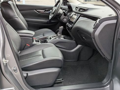 Used 2022 Nissan Rogue Sport SL AWD/4WD image 21