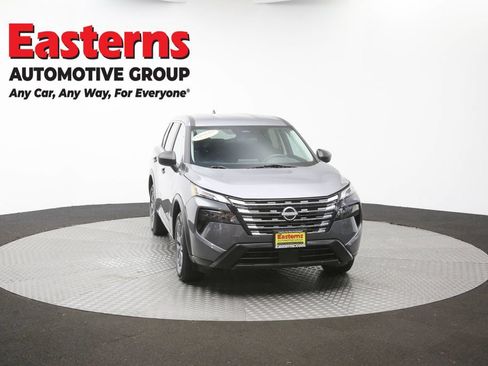Used 2024 Nissan Rogue S AWD/4WD image 47