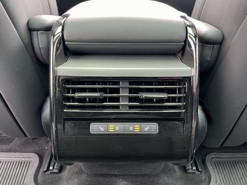 Certified 2025 Land Rover Range Rover Sport AWD/4WD image 26