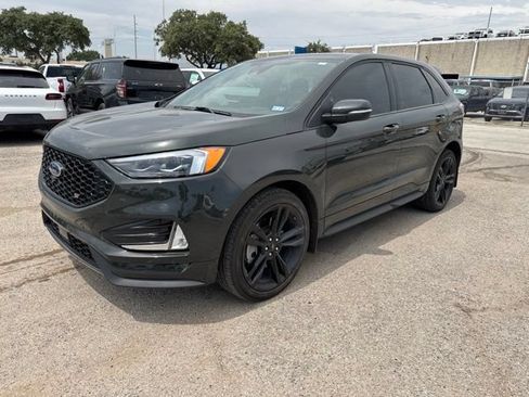 Used 2024 Ford Edge ST w/ Equipment Group 401A AWD/4WD image 2